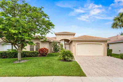 13215 Alhambra Lake Circle, Delray Beach – sold