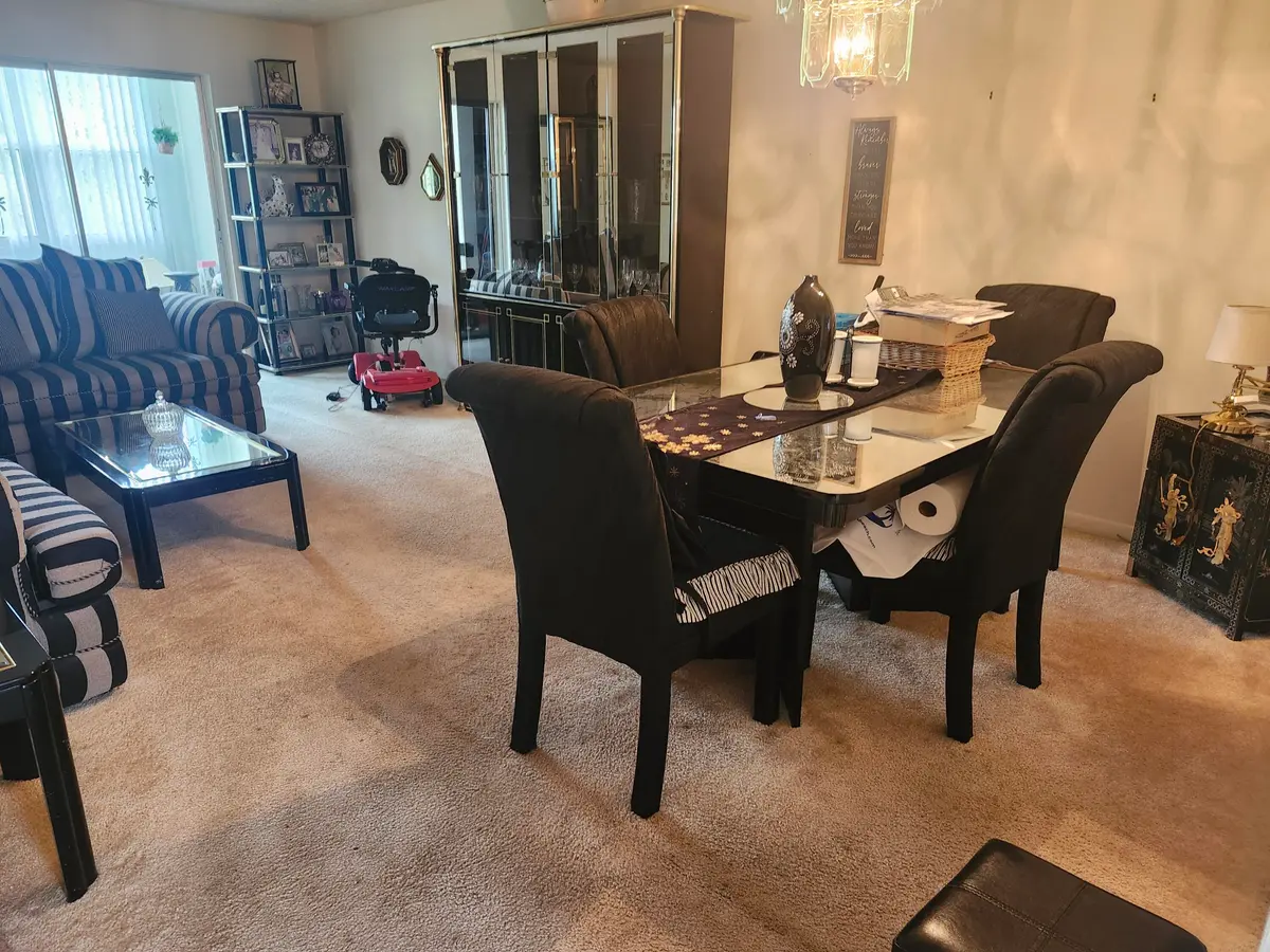 Dining Room at 330 NE 26th Avenue 411, Boynton Beach