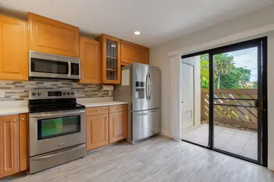 12989 Odessa Trail 6, Wellington – leased
