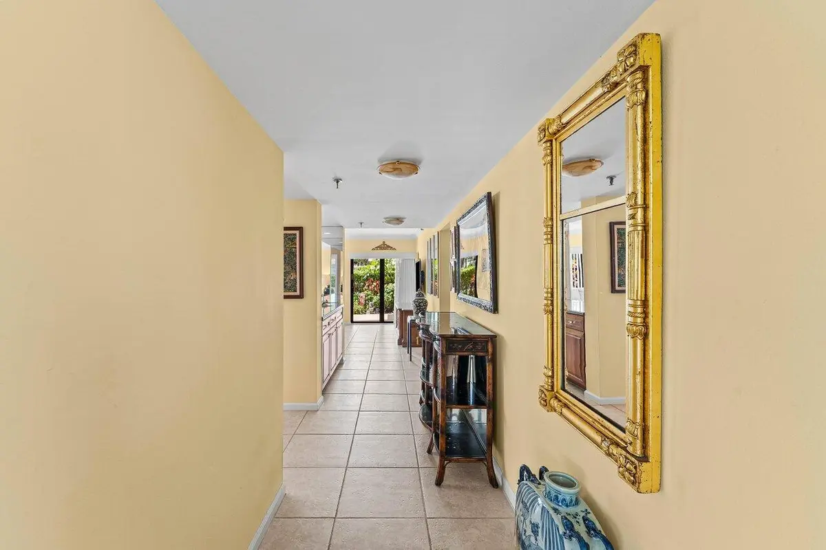 Foyer at 372 Golfview Road 101, North Palm Beach