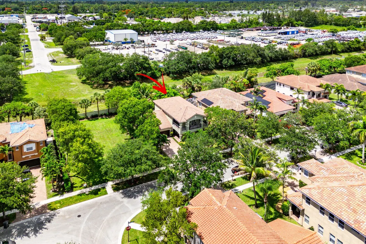 052-599CrestaCircle-WestPalmBeach-FL-334 at 599 Cresta Circle, West Palm Beach