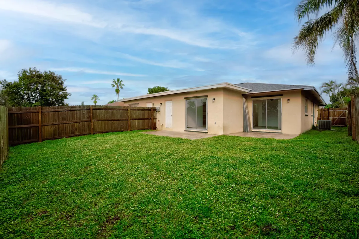 Back at 4698 Arthur Street, Palm Beach Gardens