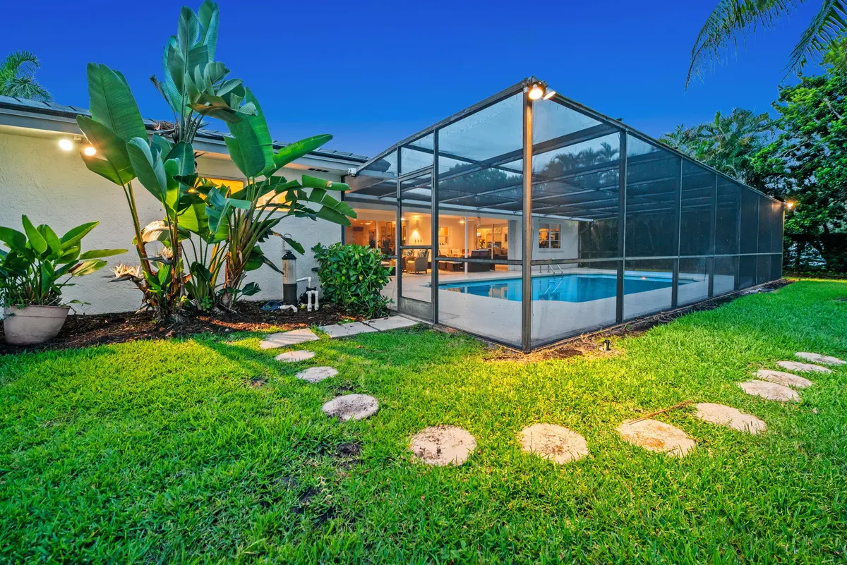 43-web-or-mls-16731-harbor-ct at 16731 Harbor Court, Weston