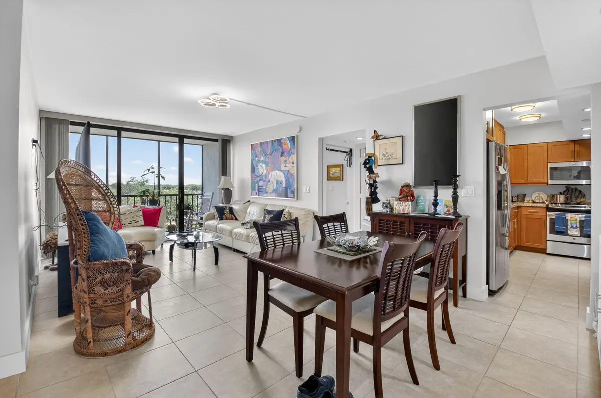 Dining Area at 7786 Lakeside Boulevard 653, Boca Raton