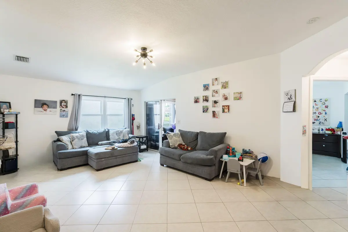 11-web-or-mls-iPixx_01_7 at 72 Paxford Lane, Boynton Beach