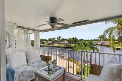 800 Pine Drive 13, Pompano Beach – Stock Cooperative for sale