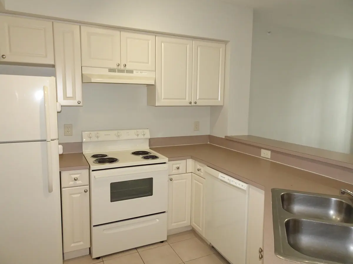 DSC04477 at 6460 W Sample Road 6460, Coral Springs