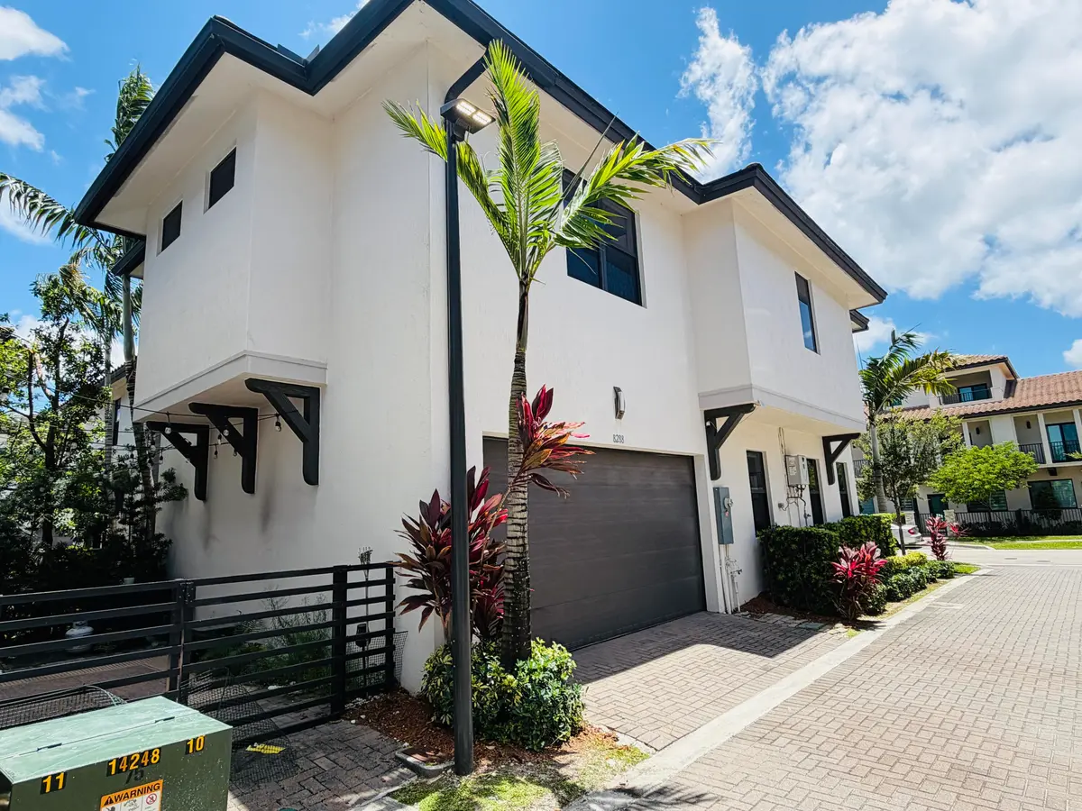 Side 2 at 8288 NW 44th Terrace, Doral