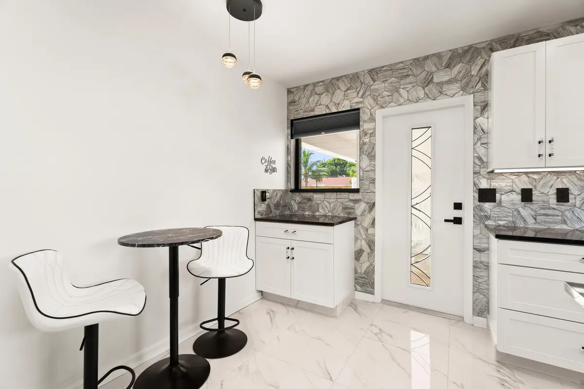 --13 at 1428 N M Street, Lake Worth Beach