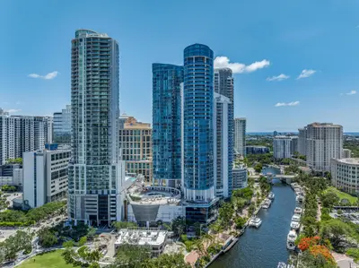 333 Las Olas Way 4206, Fort Lauderdale – Condominium for sale