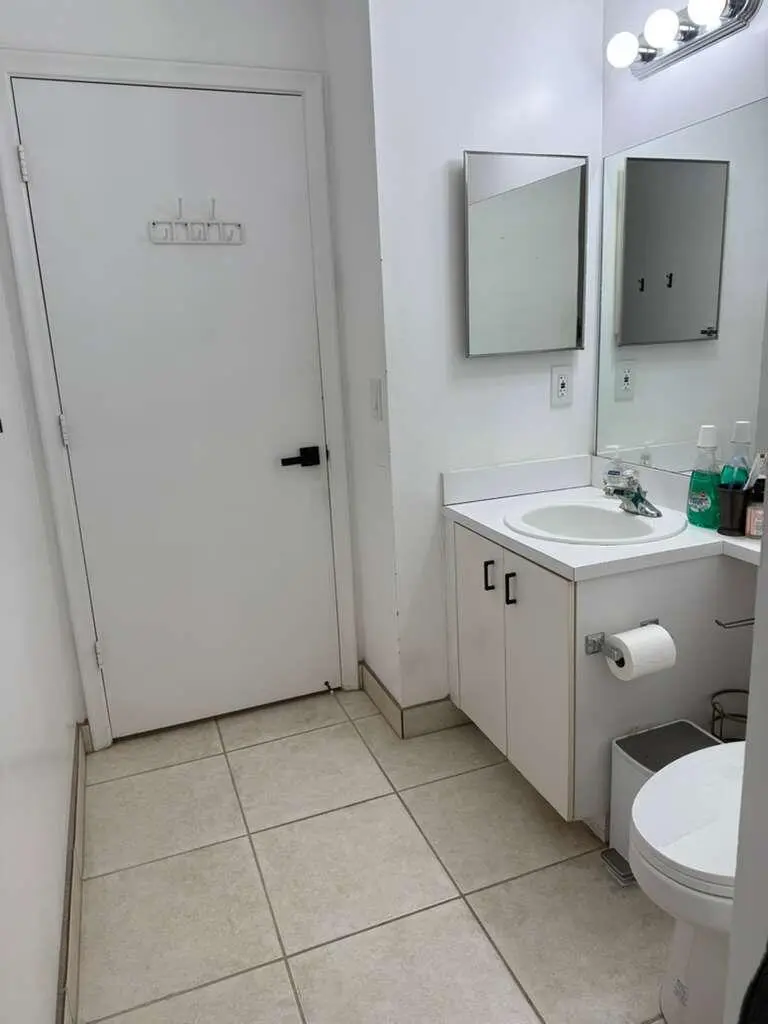 cabanabath2 at 1601 Timberlane Circle, Greenacres