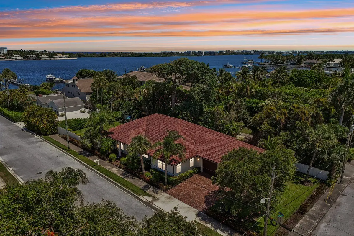 Aerial at 15 Wellesley Drive, Lake Worth Beach