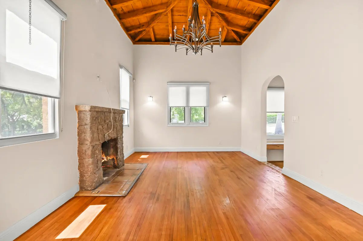 09 Living room 04 at 914 30th Court, West Palm Beach