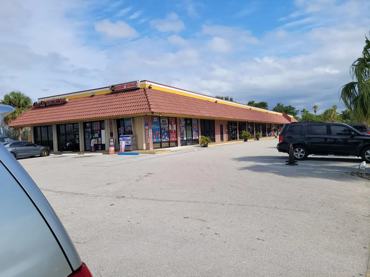 2424 N Congress Avenue N, West Palm Beach, FL – retail space photo 4