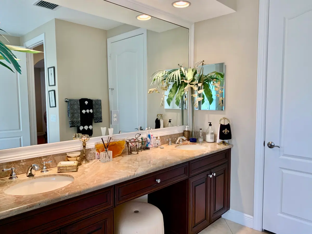 Primary Bath at 5620 NE Trieste Terrace, Boca Raton