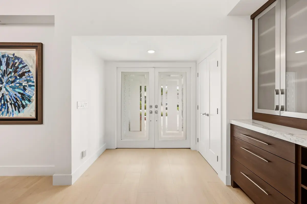 Interior Front Entry at 624 W Lakewoode Circle, Delray Beach