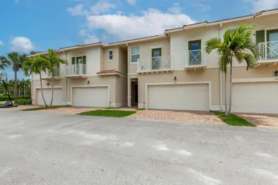 63 Dogwood Court, Royal Palm Beach – sold