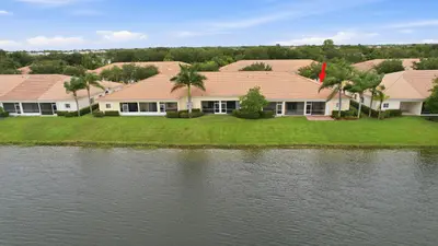 2340 Windjammer Way, West Palm Beach – Villa for sale