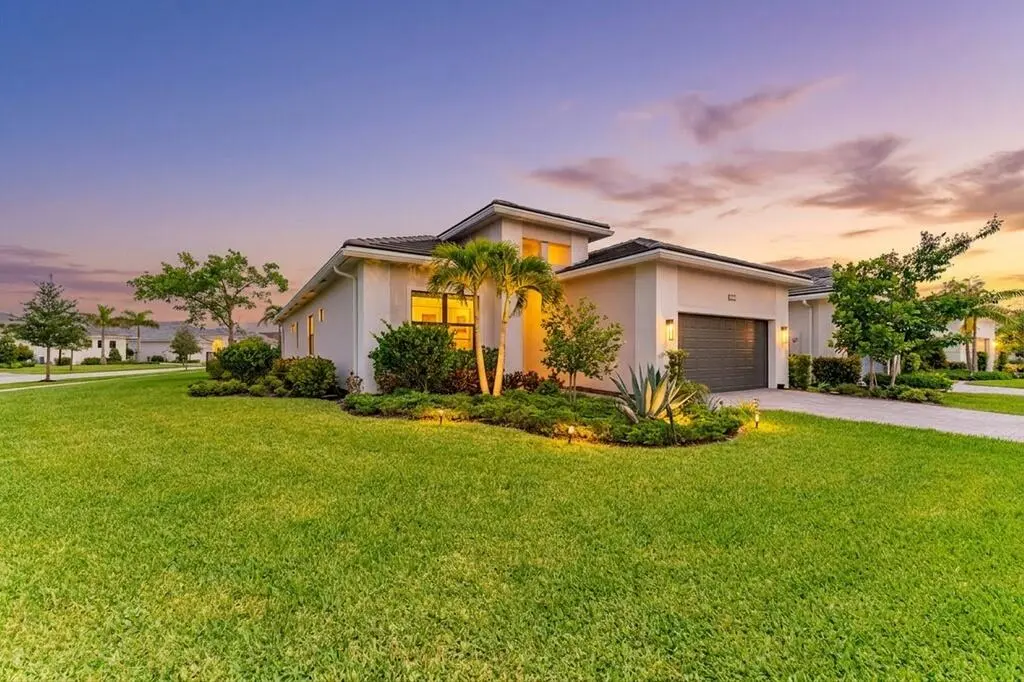 A_1024px at 15665 Merritt Drive, Westlake