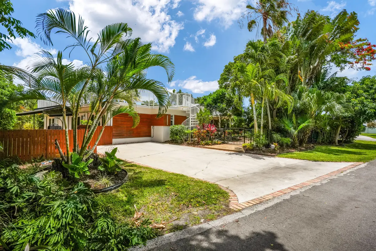 DSC09757 at 2400 N Riverside Drive, Pompano Beach