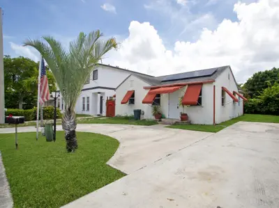 915 N E Street, Lake Worth Beach – sold