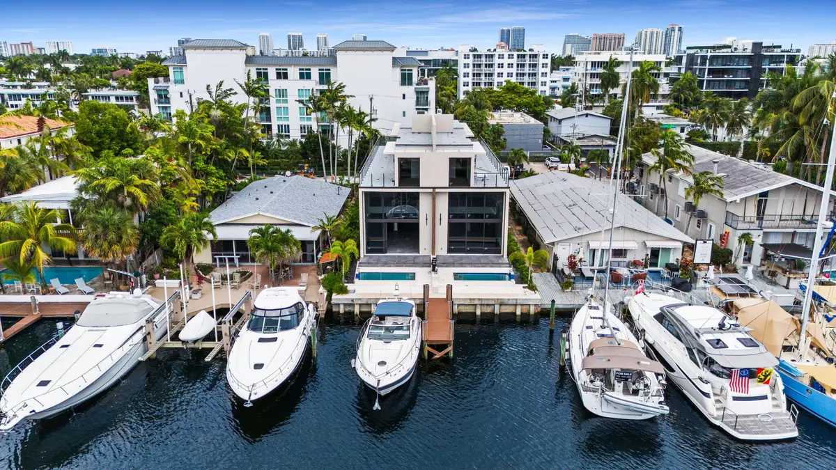 l13 at 323 Hendricks Isle, Fort Lauderdale