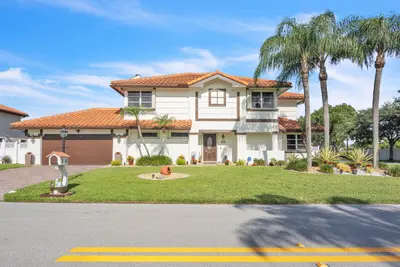 6431 Olde Moat Way, Davie – Single Family Residence for sale