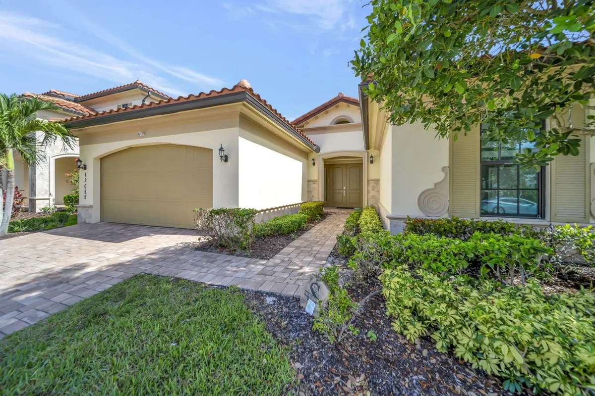 4-web-or-mls-DSC09034 at 12055 Lake Trail Lane, Parkland