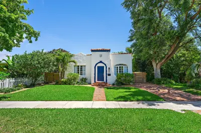 315 Hawthorne Drive, Lake Park – sold