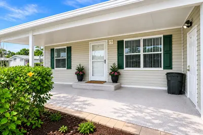 8029 Long Drive, Port St. Lucie – Manufactured Home for sale