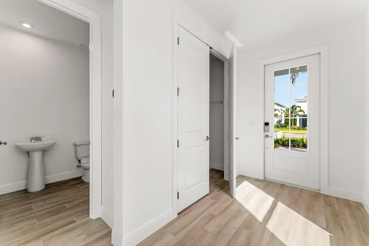 US_SEF_SALINA_LOT 51_FOYER at 1447 NW Corteal Way, Jensen Beach