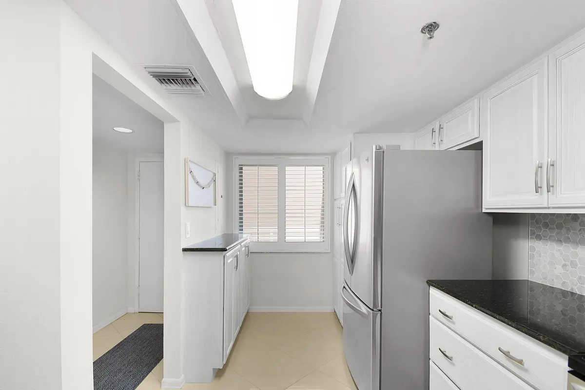 9-web-or-mls-500_9704 at 3870 N Highway A1a 805, Fort Pierce