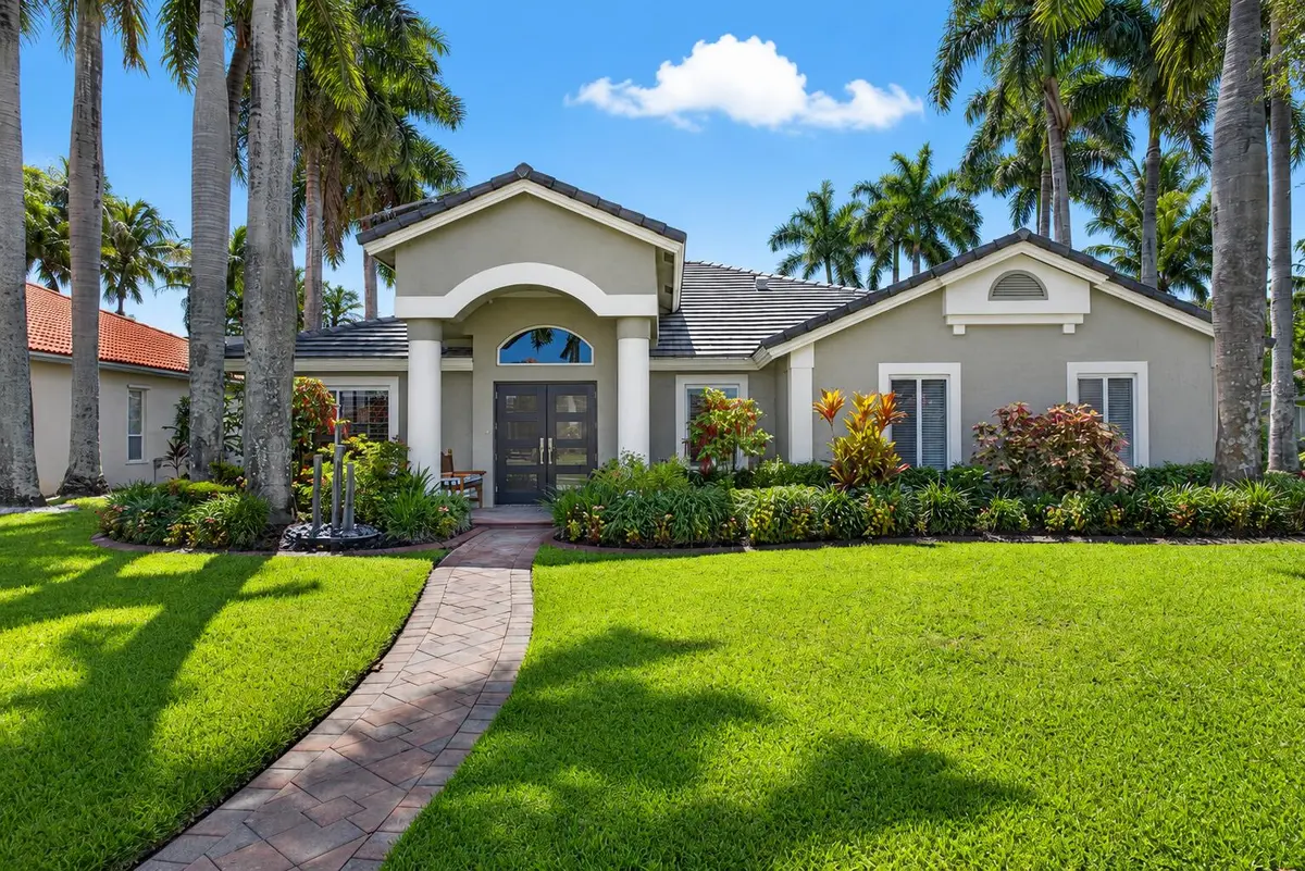 V1 1 front Main at 15822 Cypress Park Drive, Wellington