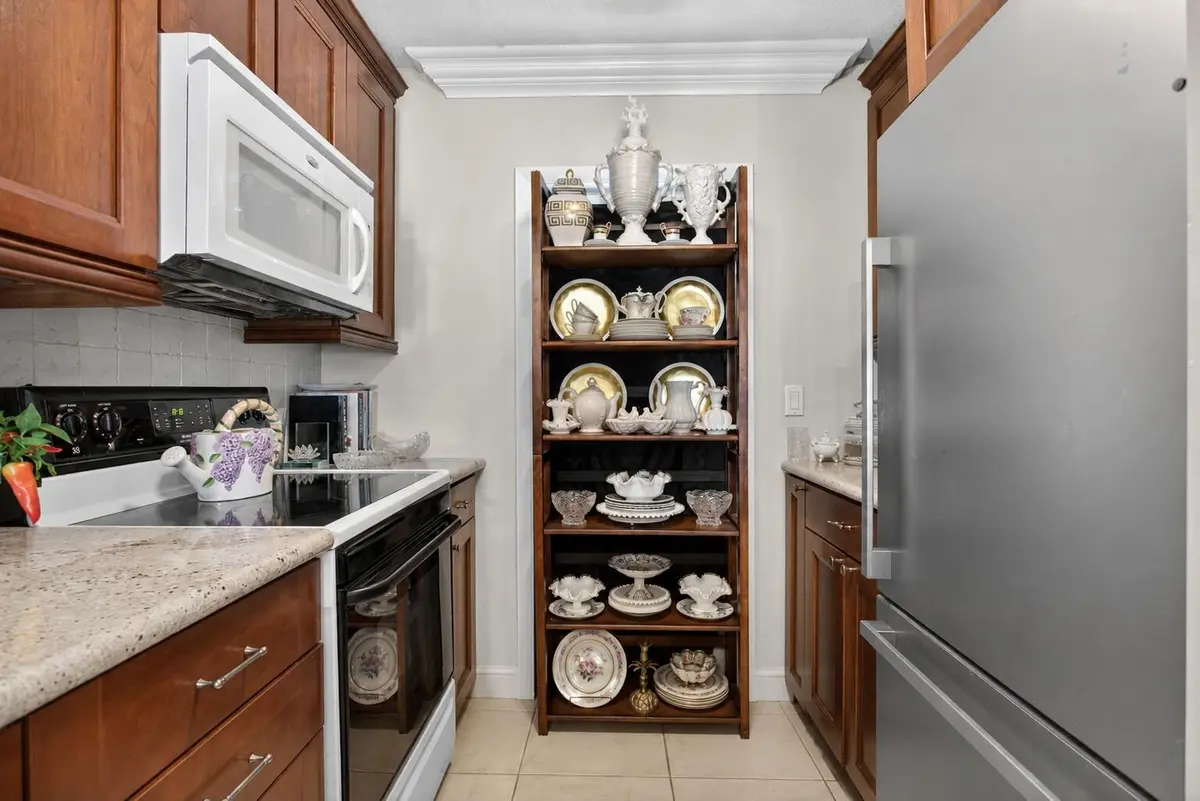 Kitchen at 800 Pine Drive 13, Pompano Beach