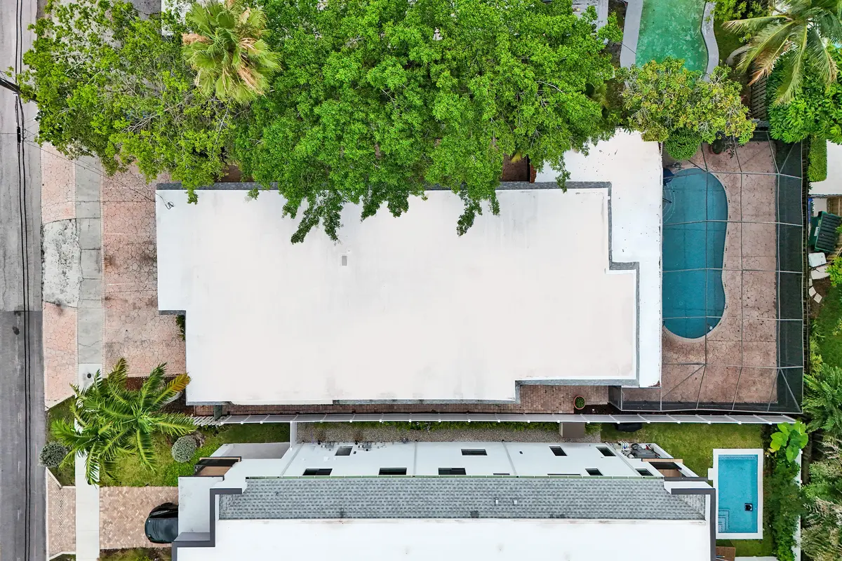 DJI_20260603104919_0640_D at 816 SE 12th Street, Fort Lauderdale
