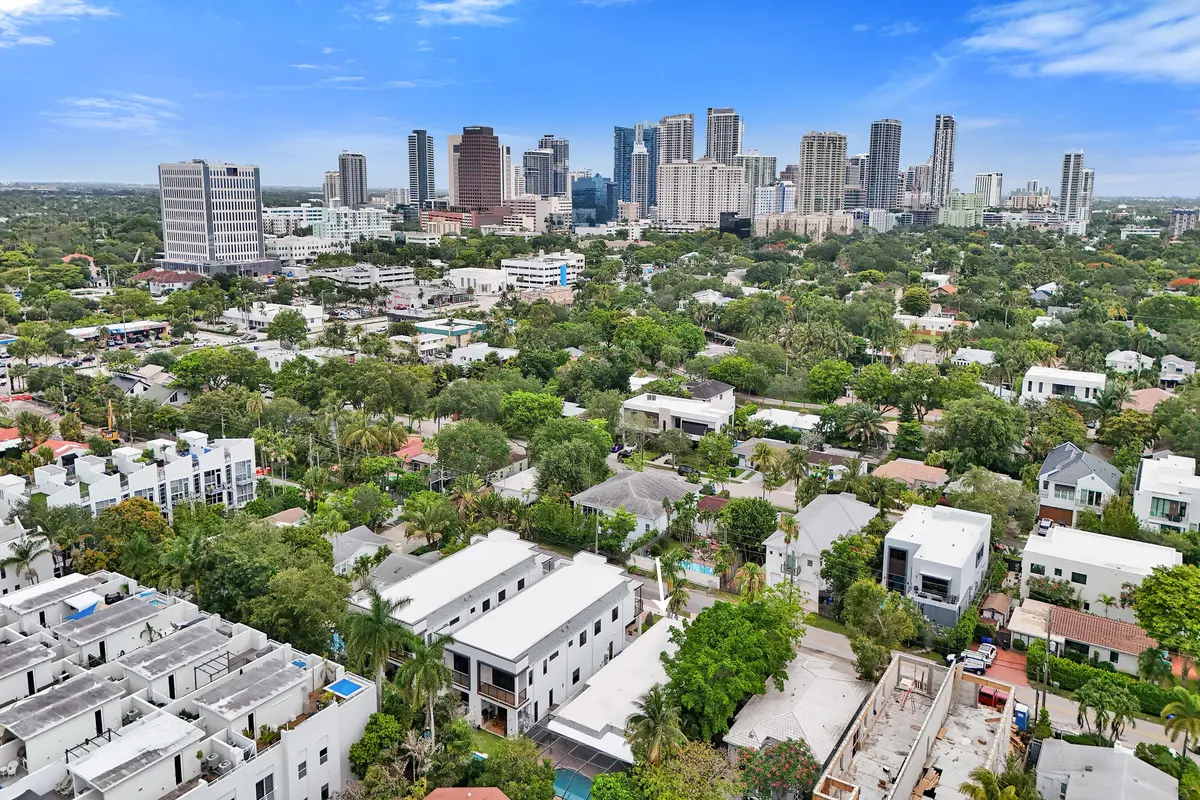 DJI_20260603105010_0644_D at 816 SE 12th Street, Fort Lauderdale