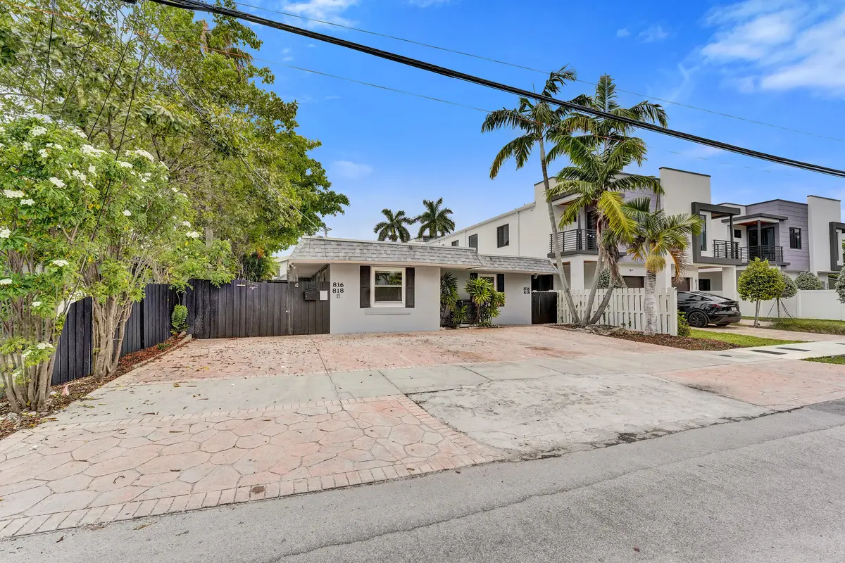 DSC01955 at 816 SE 12th Street, Fort Lauderdale