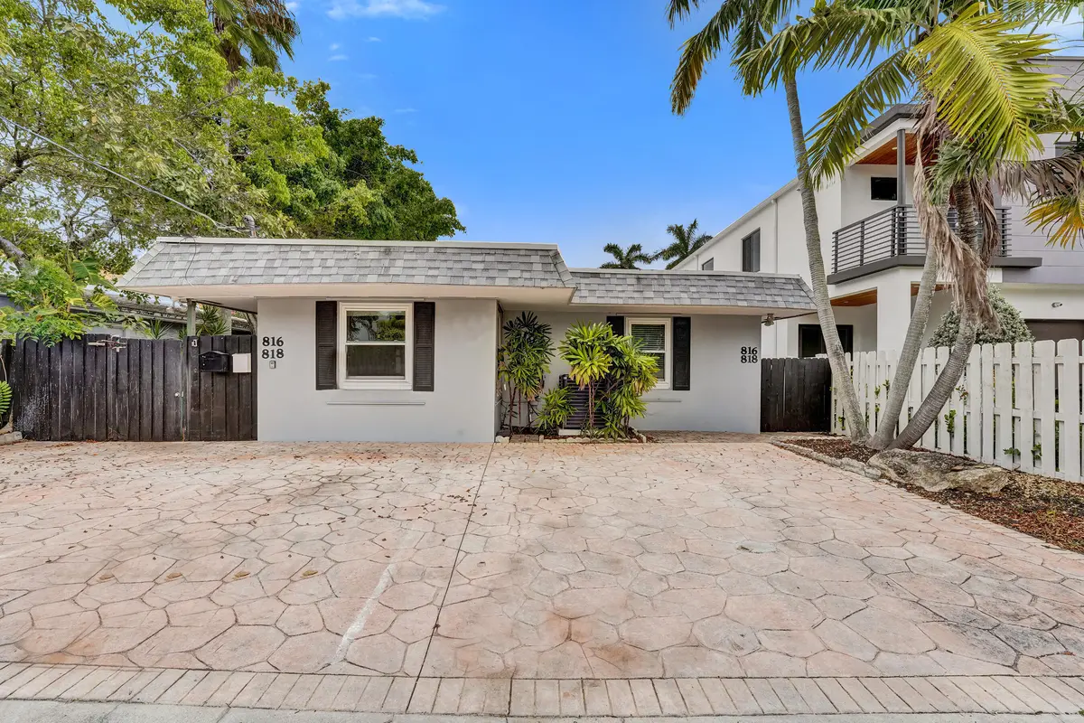 DSC01970 at 816 SE 12th Street, Fort Lauderdale