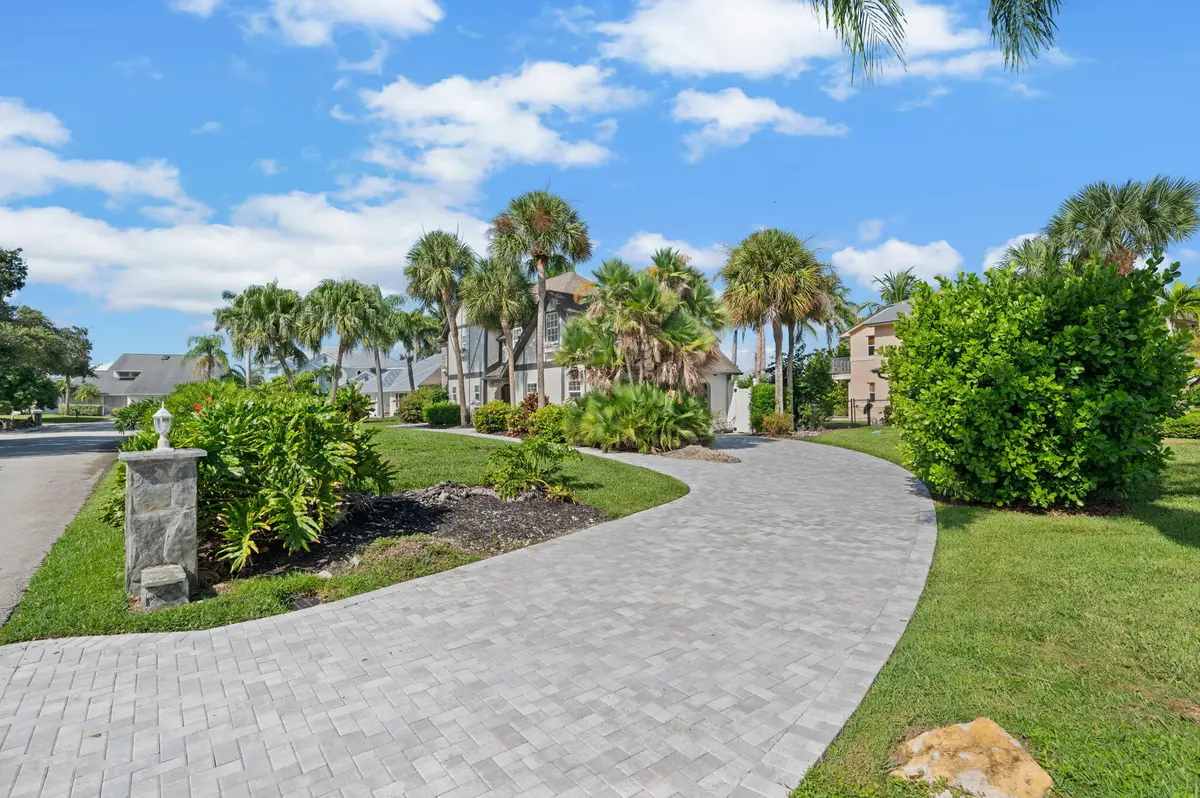 5-web-or-mls-121 Queen Eugenia Ct - 5 at 121 Queen Eugenia Court, Hutchinson Island