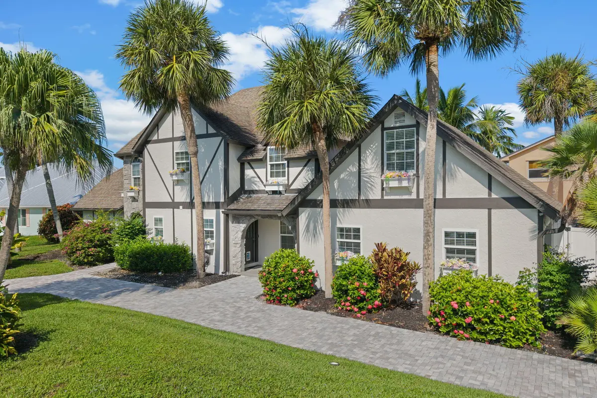 8-web-or-mls-121 Queen Eugenia Ct - 8 at 121 Queen Eugenia Court, Hutchinson Island