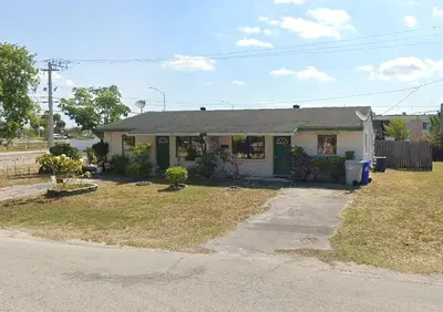 3560 NW 3rd Avenue 1-2, Pompano Beach – Duplex for sale