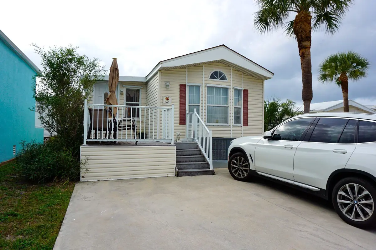 10725 S Ocean Drive 265, Jensen Beach, FL – photo 1