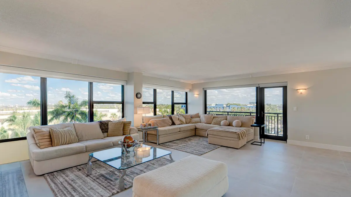 3800 galt ocean drive-8 at 3800 Galt Ocean Drive 515, Fort Lauderdale