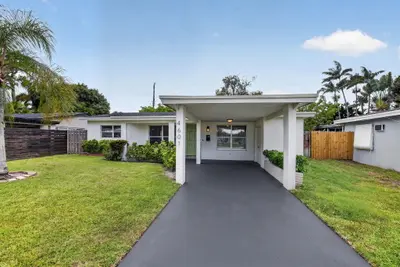 4601 NE 4th Avenue, Fort Lauderdale – Single Family Residence for sale