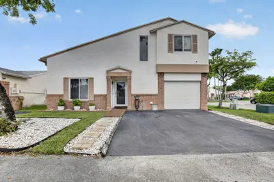 730 Cumberland Terrace, Davie – sold