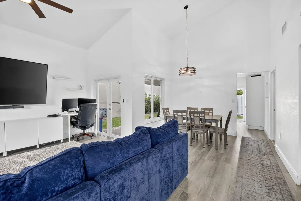 5-web-or-mls-_A7A5212 at 730 Cumberland Terrace, Davie