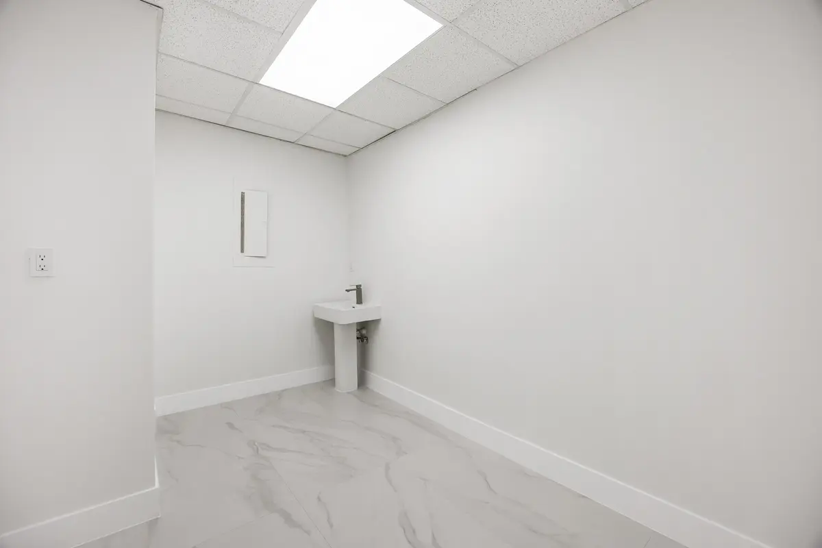 Room at 150 NW 70th Avenue 04, Plantation