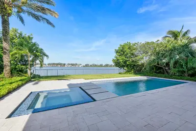 8685 Parkland Bay Drive, Parkland – Single Family Residence for sale