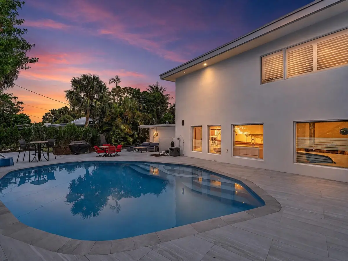 Twilight pool HIllsboro Shores at 1903 Bay Drive, Pompano Beach