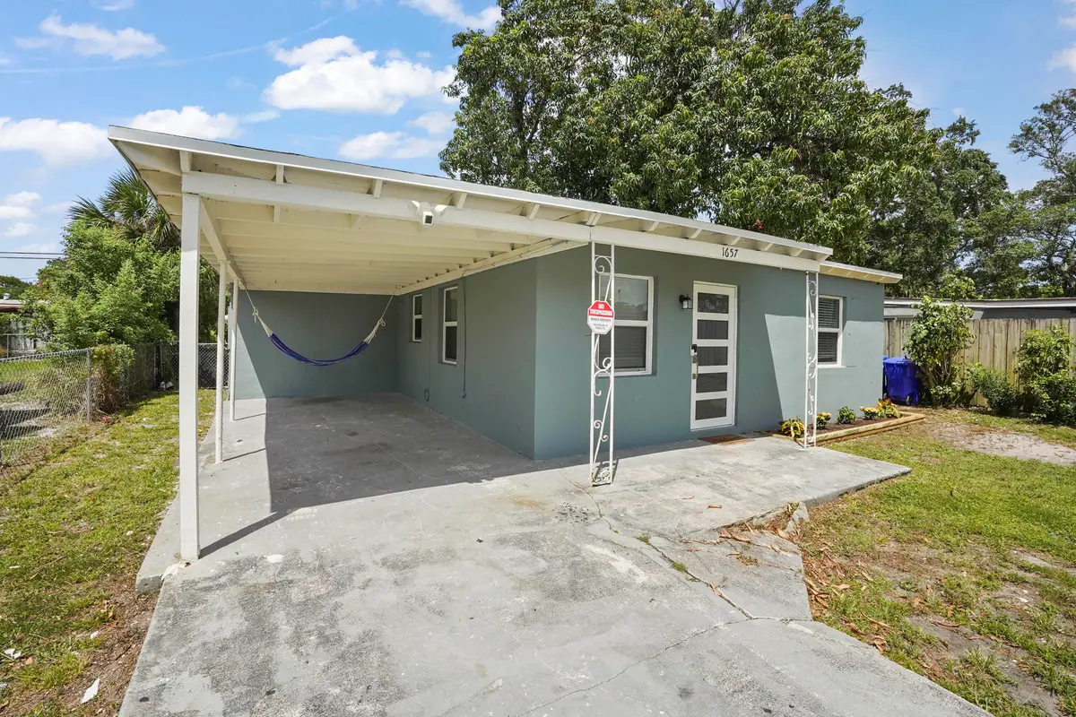 02 Front 02 at 1657 Lauderdale Manor Drive, Fort Lauderdale